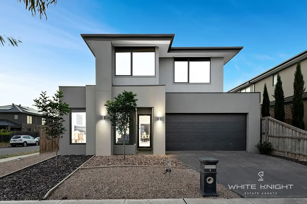 Fraser Rise 4房 4卧宽敞空间 石质台面厨房 步行公园绿地 增长社区便利 BED & BATH DOWNSTAIRS | CORNER BLOCK | 3 YEARS YOUNG & 3 BATHROOMS!