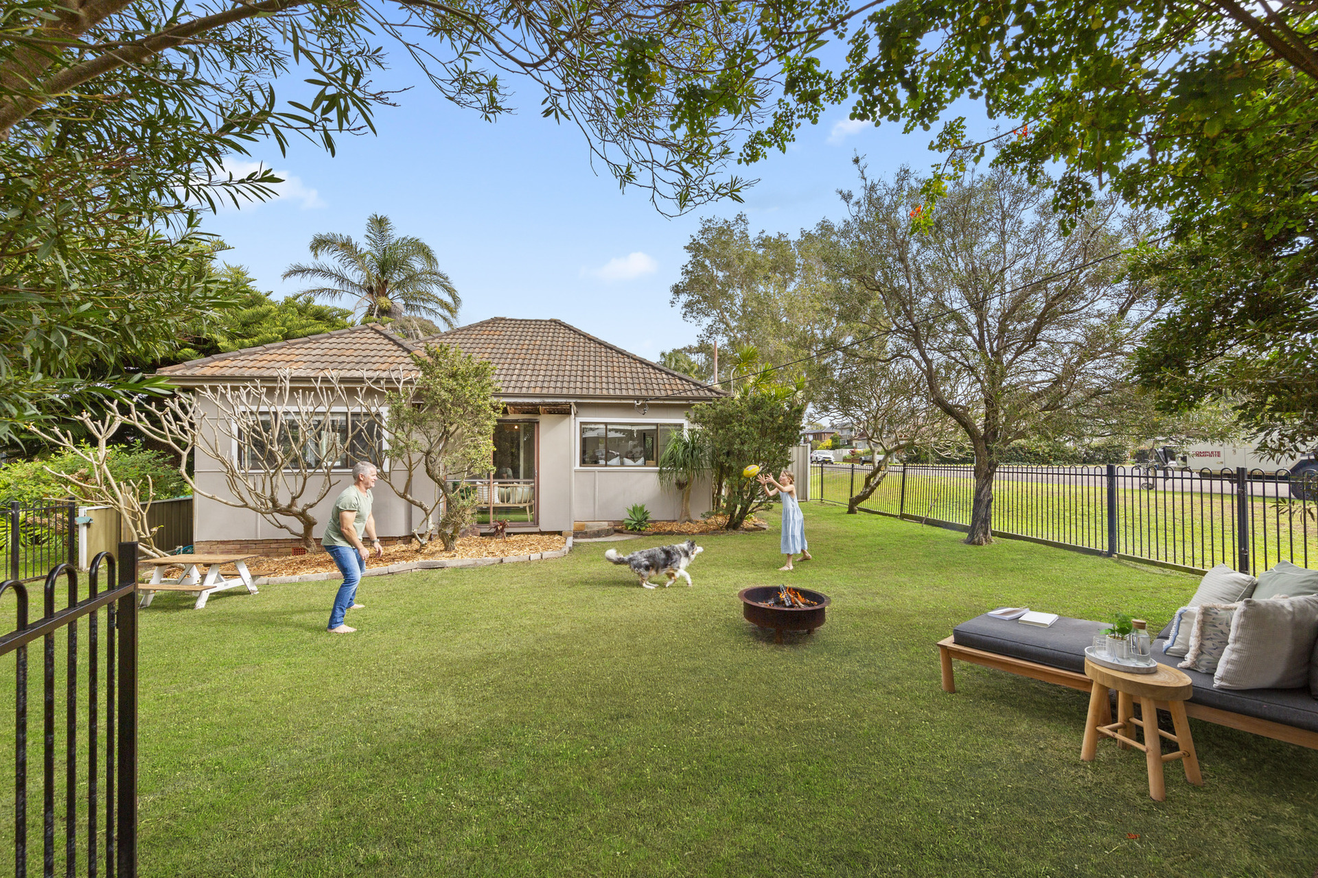 12 SPRING RD, NORTH CURL CURL NSW 2099, 0 habitaciones, 0 baños, House