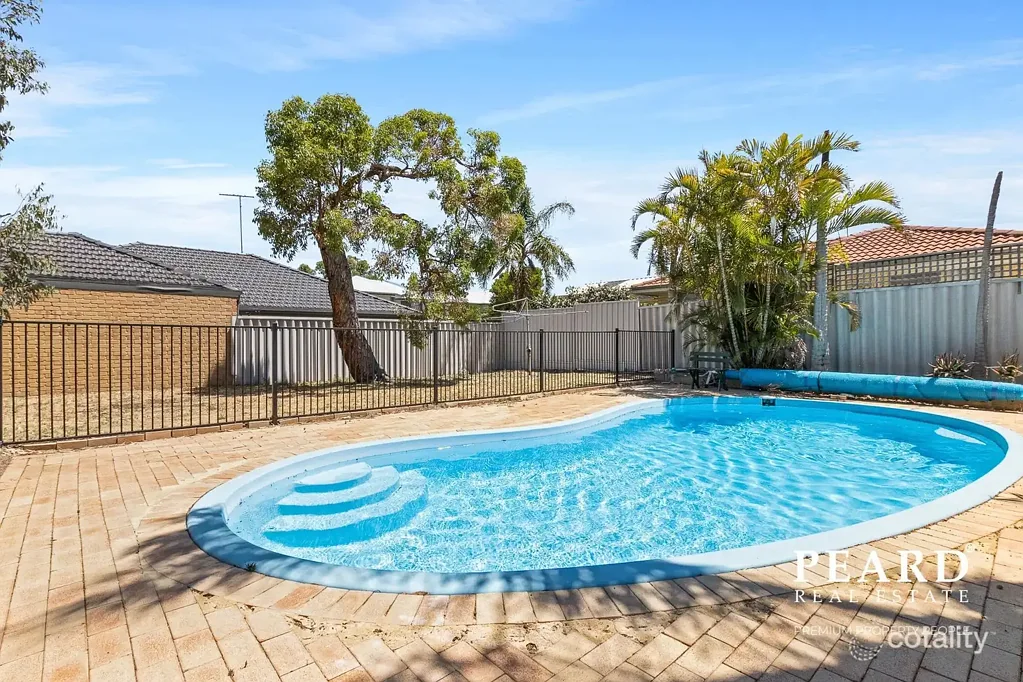 3 Bedroom Family Home With A Pool
