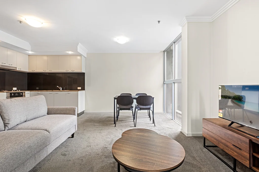 Fully Furnished 1 Bed + MPR @ M On Mary