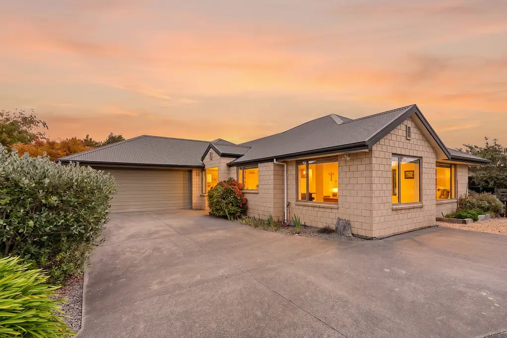 Halswell 5房  Family Home in Desirable Country Palms