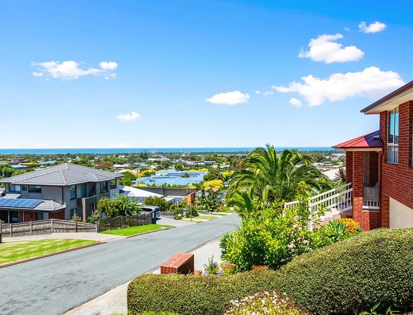 11 Hillcrest Rise, Lakes Entrance, Bairnsdale (North Gippsland), 4房, 2浴, House