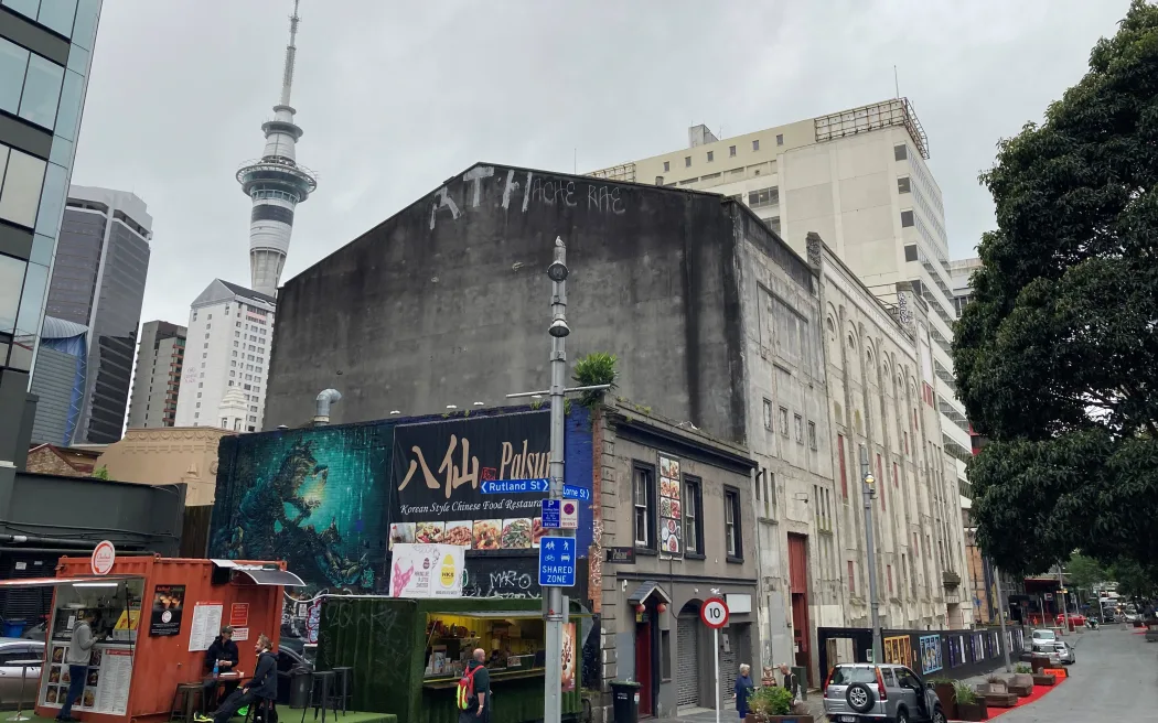 奥克兰老剧院要翻身？St James业主买下相邻地块，CBD更新添变量