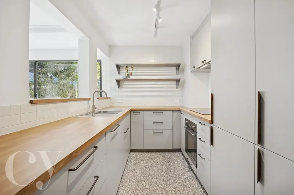 Stylish Apartment in the Heart of Claremont