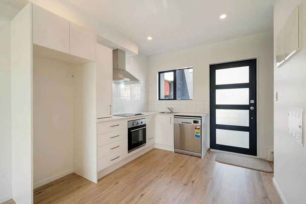 Pet-Friendly Comfort & Convenience in the Hear...