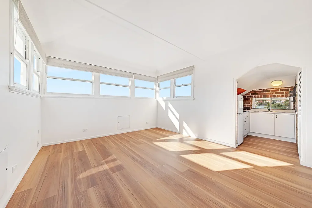 Sun-Drenched Renovated Studio Moments from Maroubra Beach