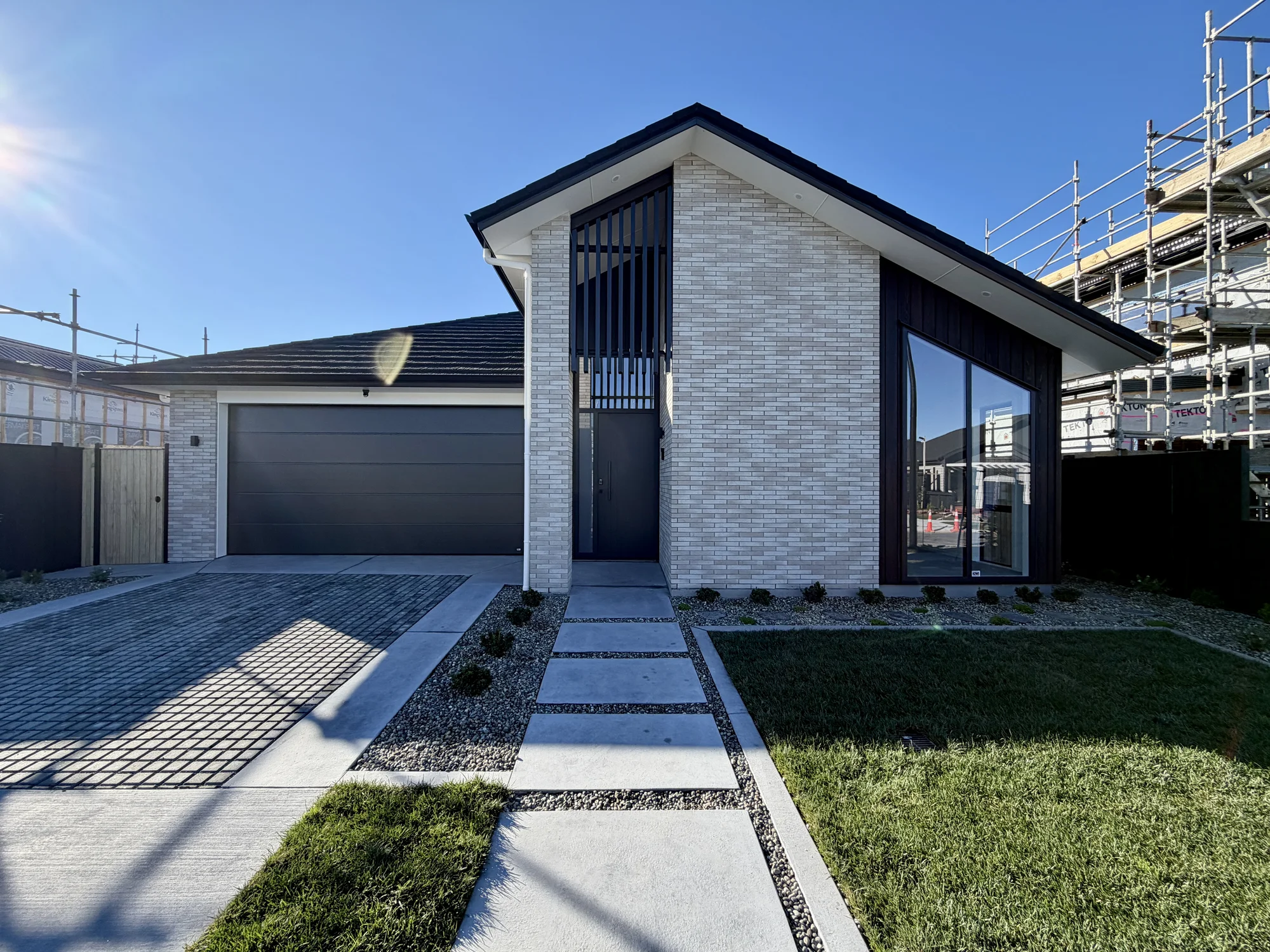 Wainui 3Phòng ngủ Sophisticated Living Starts Here