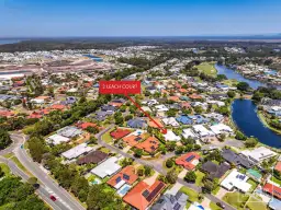 2 Leach Court, Pelican Waters