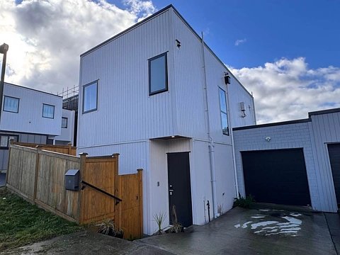 18 Waka Street, Albany, North Shore City, Auckland