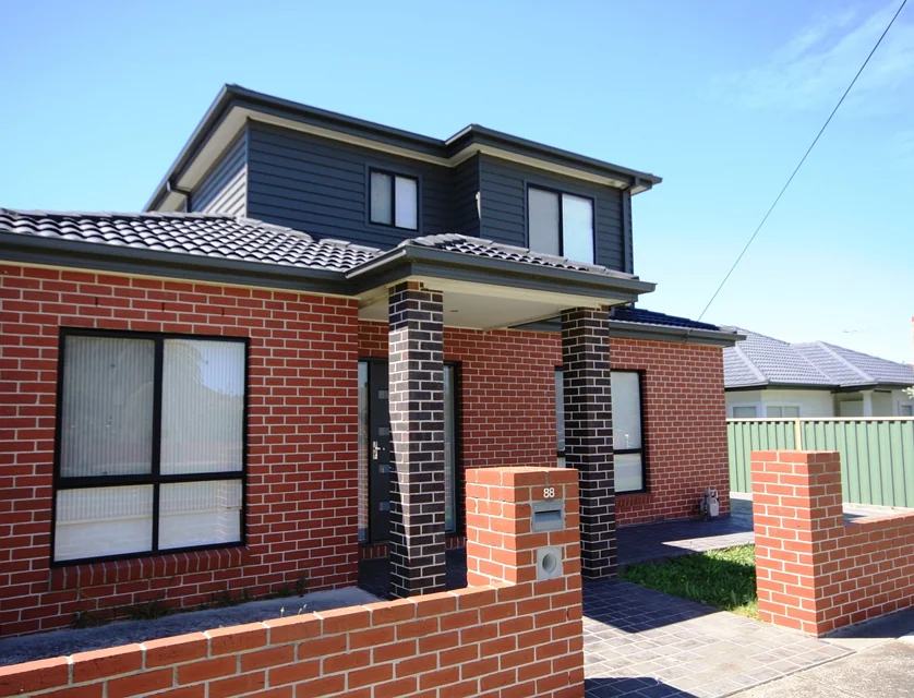 88 Chapman Avenue, Glenroy, North Melbourne, 2房, 2浴, Townhouse
