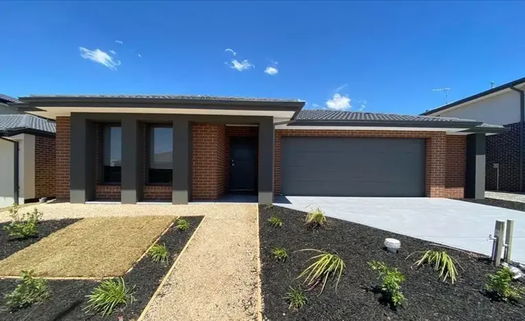Look no further than this large 4 bedroom home in the popular Wynbrook Estate.