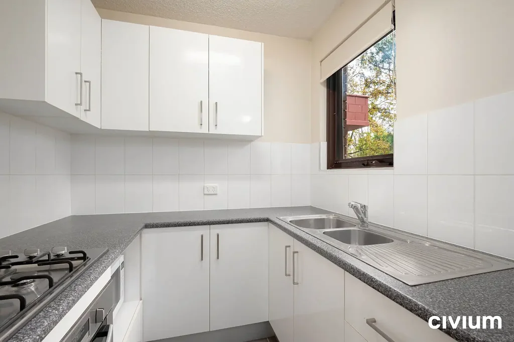 Stylish Studio Living in Watson