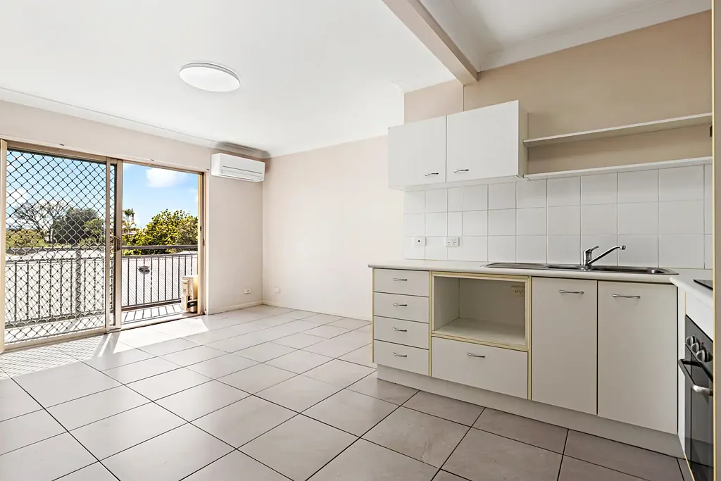 Gordon Park 3બેડરૂમ Low-Maintenance Living in a Prime Northside Location