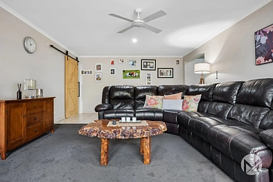 14 Clover Court, Romsey, VIC 3434, 6 રૂમ, 2 બાથરૂમ, House