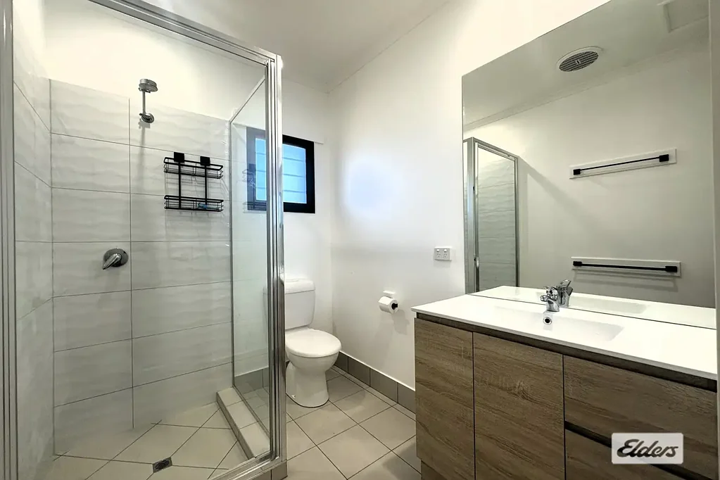 Elevated 3-bedroom home in a quiet cul-de-sac