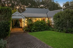 3 Peter Avenue, Forresters Beach