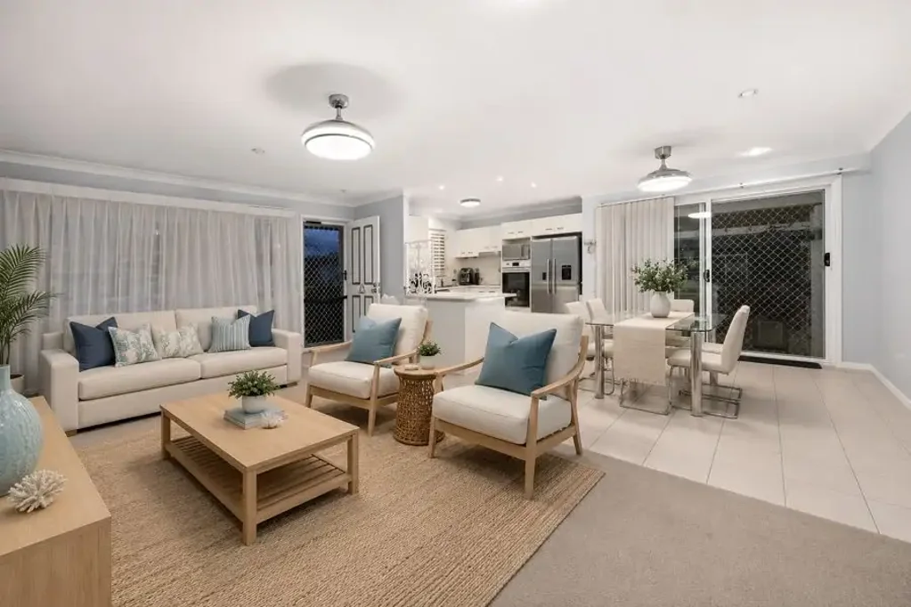 Upper Coomera 2房  MAIN RIVER OVER 50'S RESORT LIVING - NO EXIT FEES - NO STAMP DUTY - OWNER RETAINS 100% OF CAPITAL GAIN