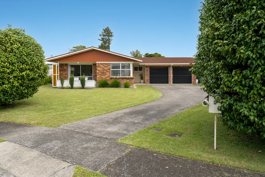 8 Woodstock Crescent, Cambridge, Waikato