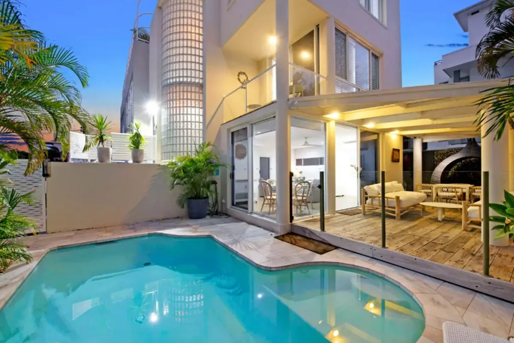 Pet Friendly Three Bedroom Duplex - Available Now with a Swimming Pool