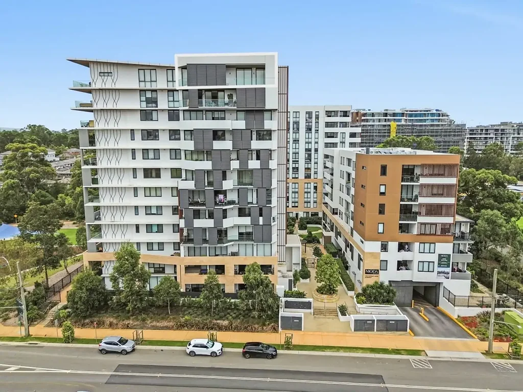 Norwest 1બેડરૂમ Oversized Ground Floor Apartment Offering Lifestyle and Convenience