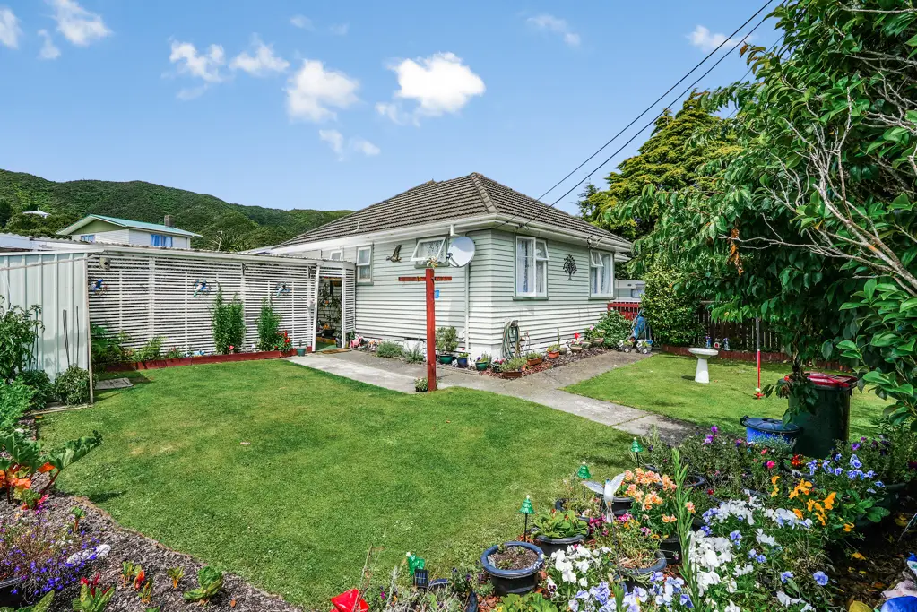 Wainuiomata 3બેડરૂમ One for the WISE