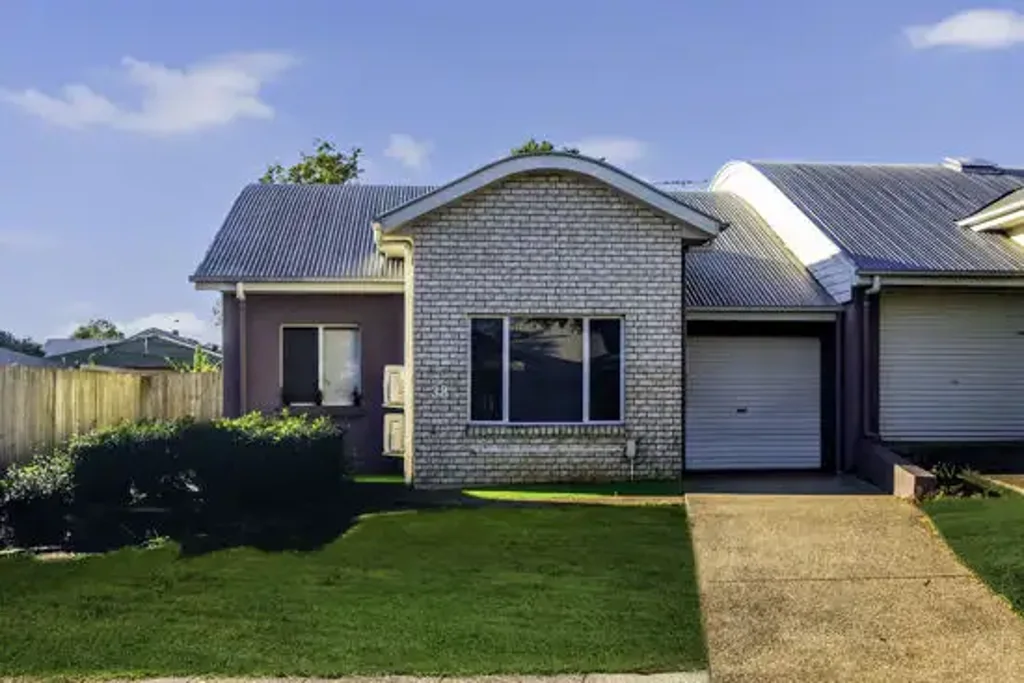 Kuraby 3ਬੈੱਡਰੂਮ Fully Renovated, Stylish Townhouse in Arbour Grove Estate