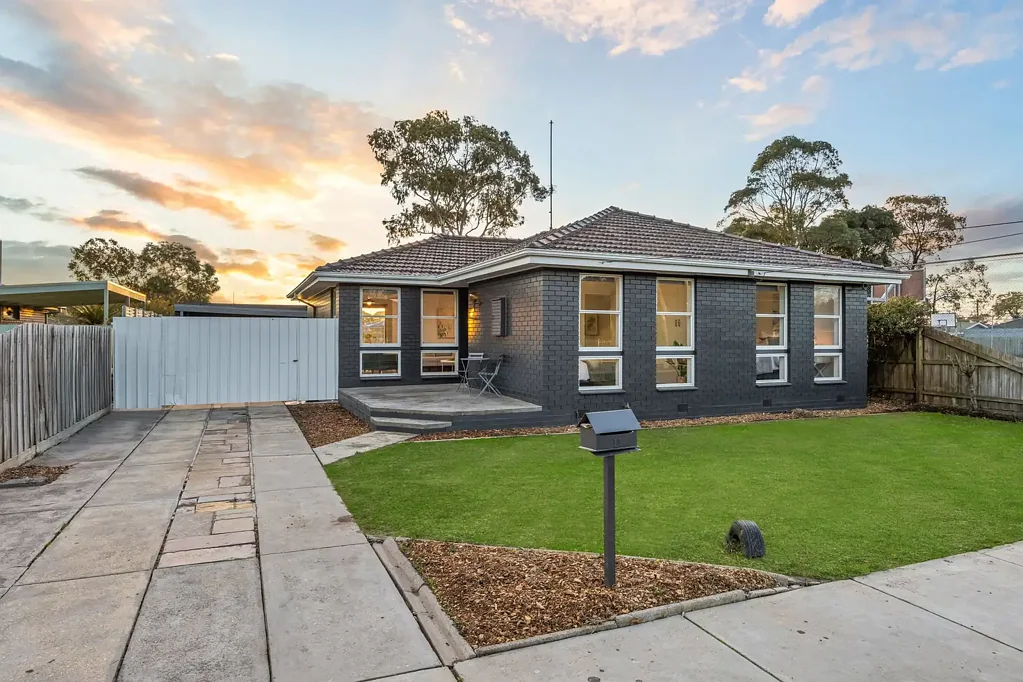 11 Huntington Street, Wendouree, VIC 3355