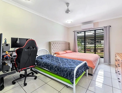 17 Flinders Street, Johnston, Palmerston, 6部屋, 2バスルーム, House