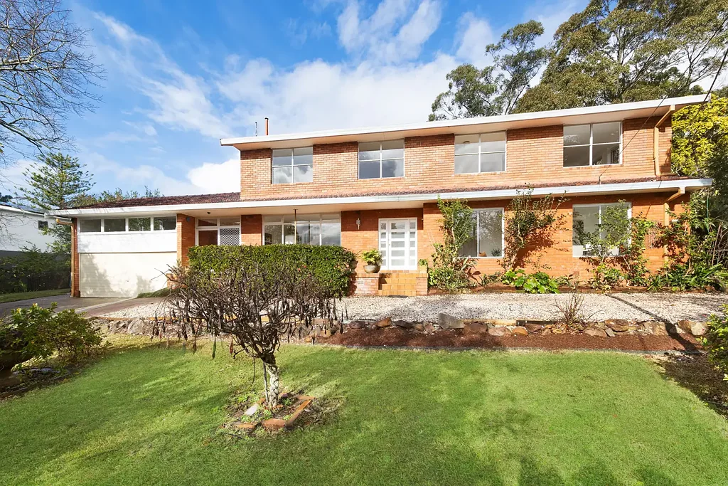 East Killara 5 Bedroom Solid family proportions complemented by a studio and views, footsteps from Killara High School