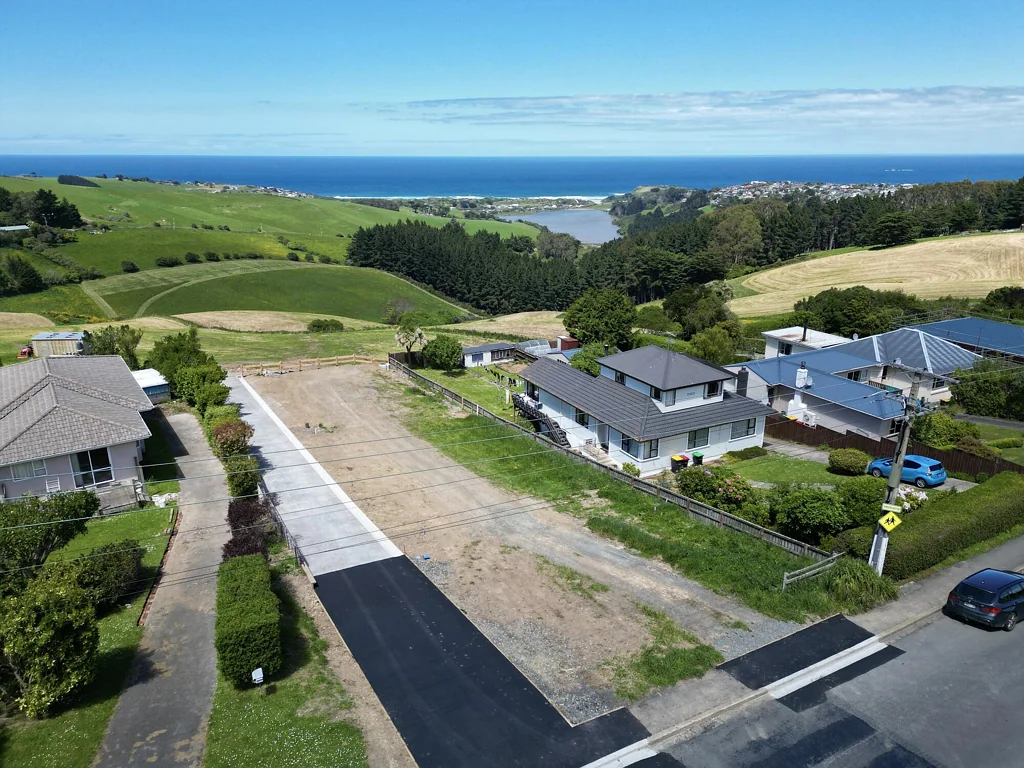 Highcliff Two-lot subdivision in premium location