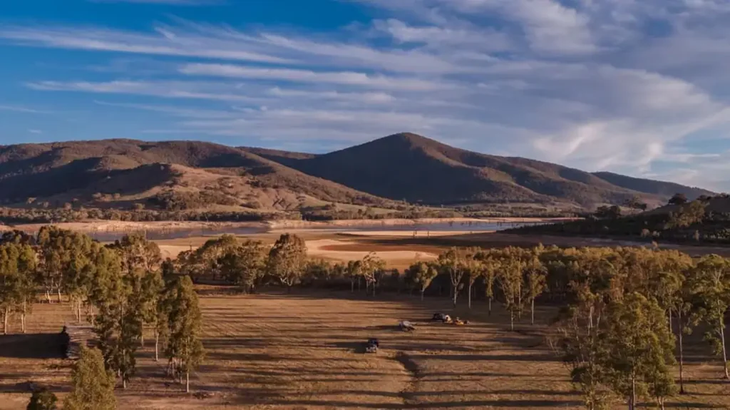 Wymah 2Moenga Hume Lake Front Dreams