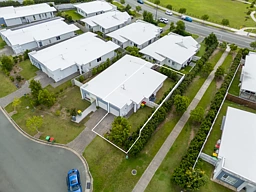 2/18 Conochie Place, Pimpama