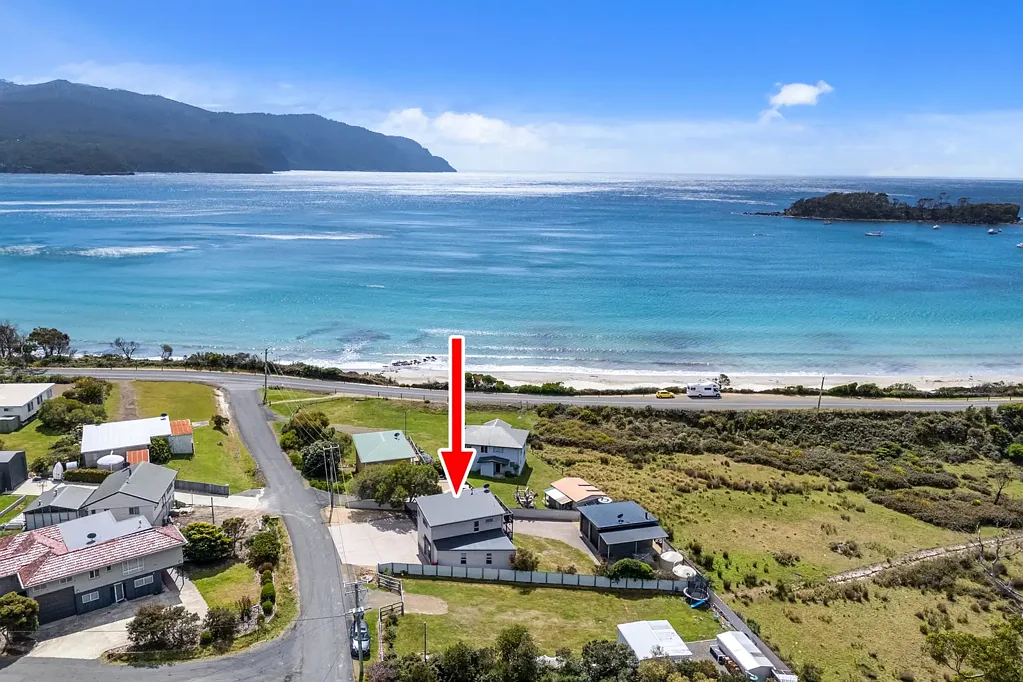 Eaglehawk Neck 3房  Coastal Escape, Ocean Views, Space, Style & Income Potential