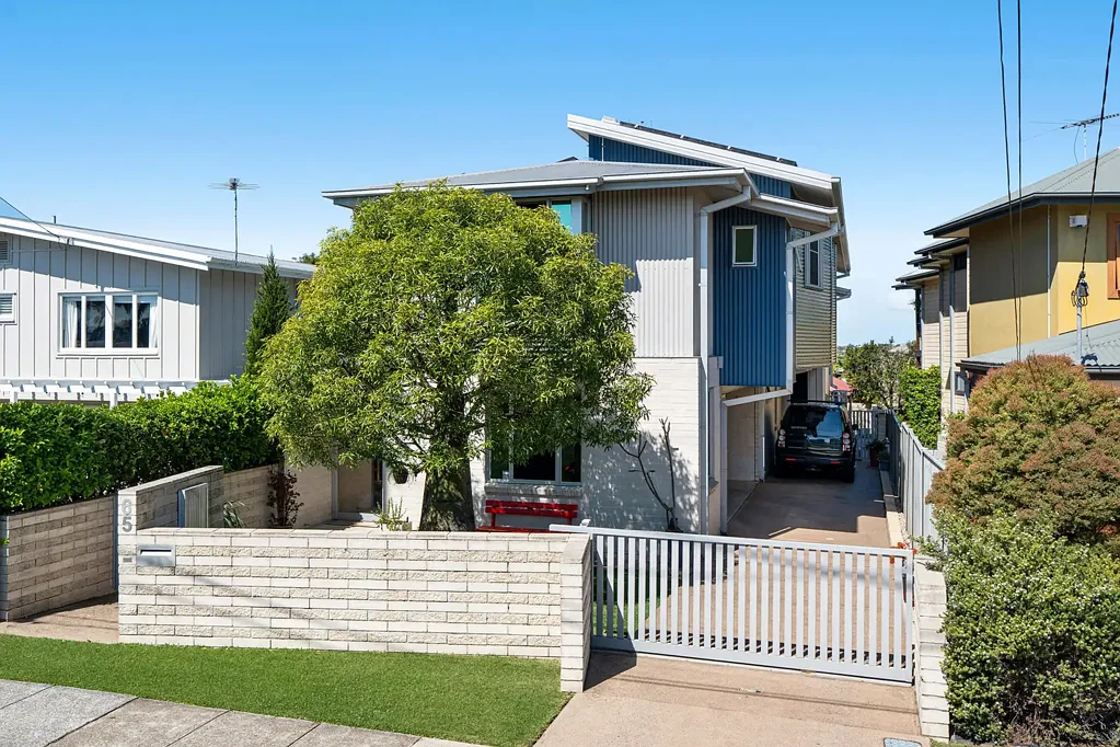 Wynnum 5Phòng ngủ Architectural Luxury