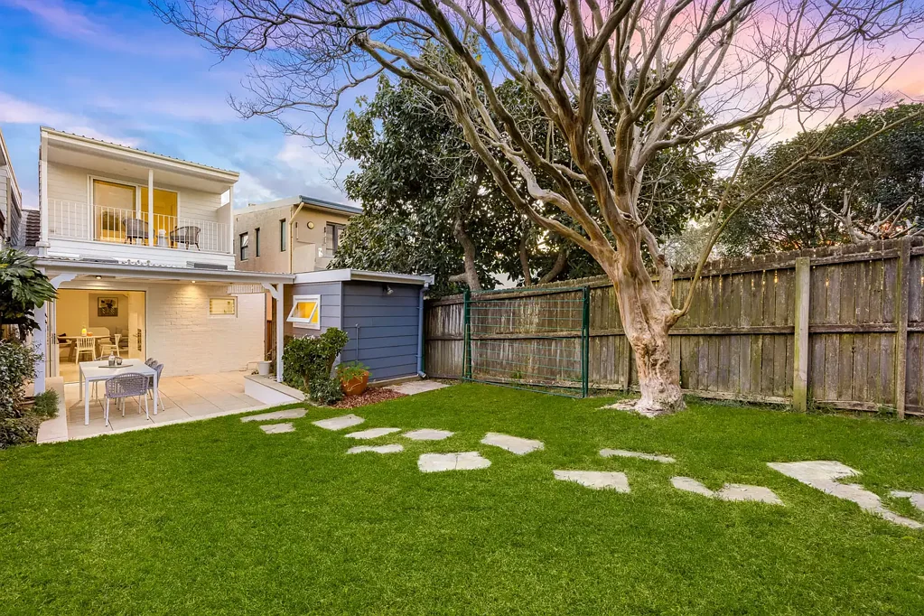 Randwick 4房 备受推崇的 North Randwick 区域全新改造的家庭半独立式住宅 Newly Transformed Family Semi in an Admired North Randwick Pocket