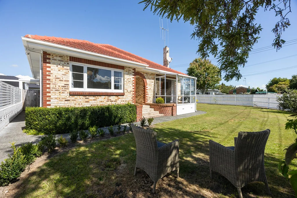 20 Steele Road, Forest Lake, Hamilton, Waikato