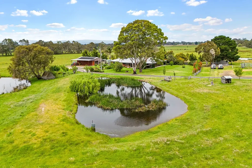 1010 Traralgon-Maffra Road, Glengarry, VIC 3854