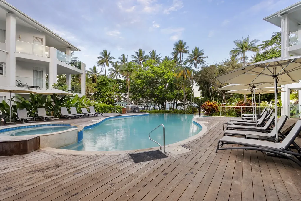 Port Douglas 2房  The Gold Standard: Rare Beachfront Luxury.