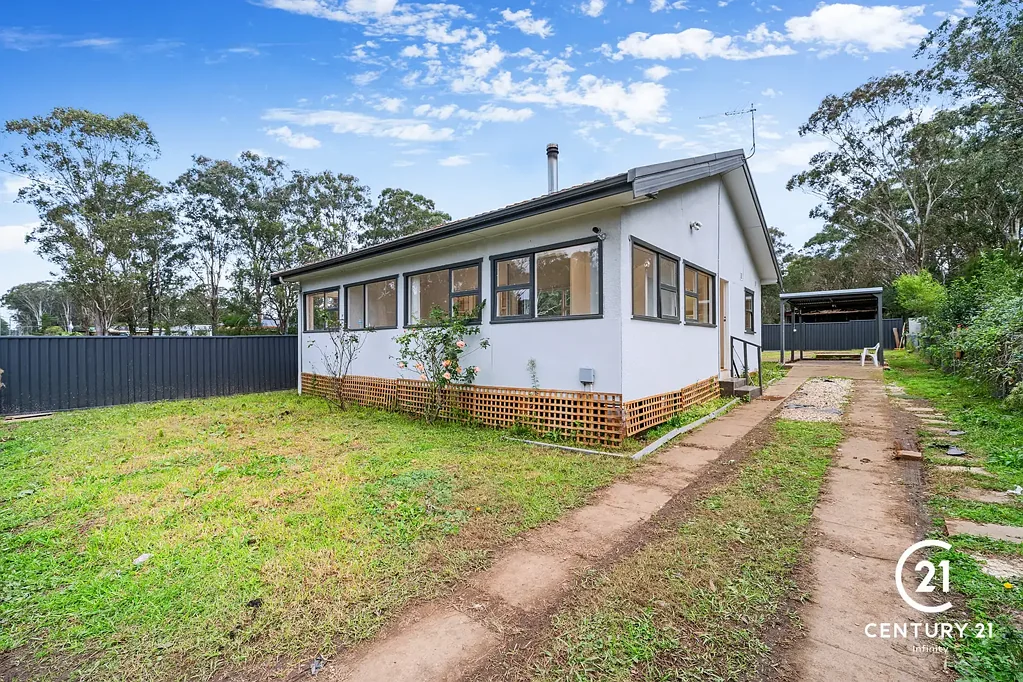 Renovated property for lease in Vineyard