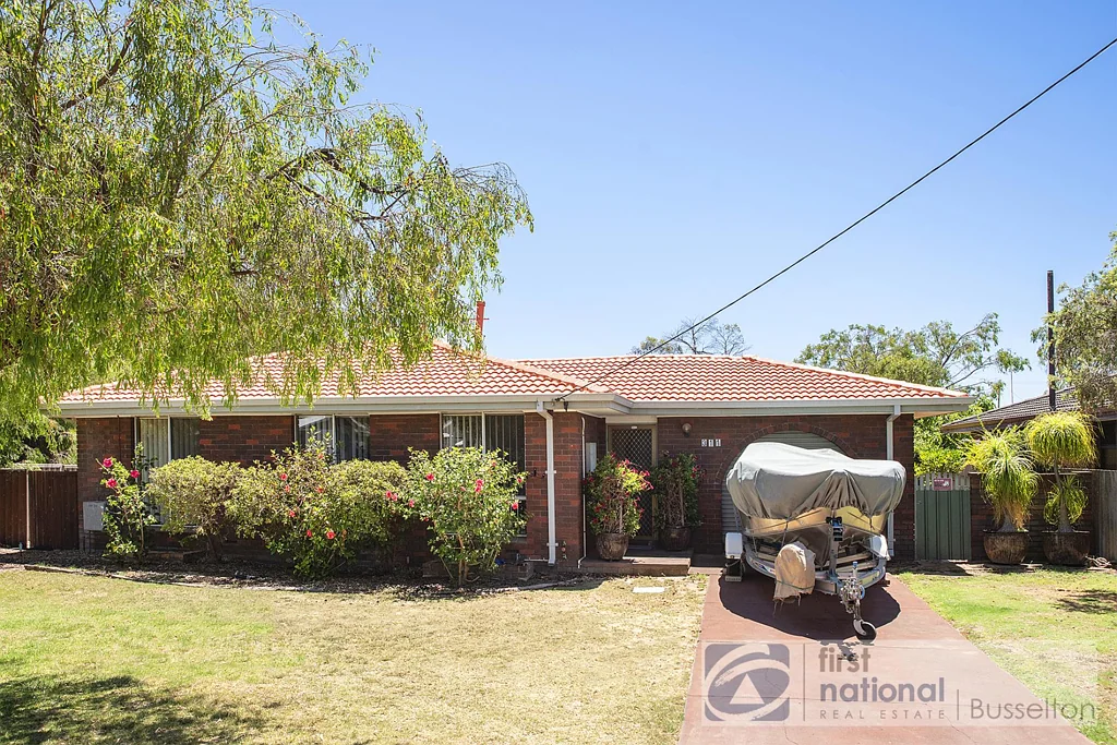 Geographe 3 Bedroom RENOVATORS DELIGHT
