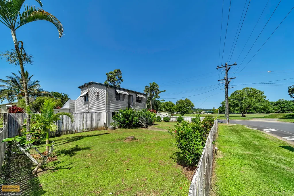 East Innisfail 3房  An affordable home located a block from the riverside and an easy walk to town