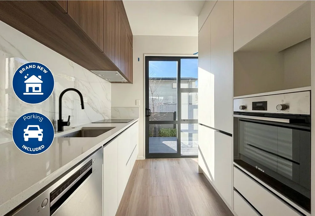 Brand New 4 bedrooms house in Pakuranga Height