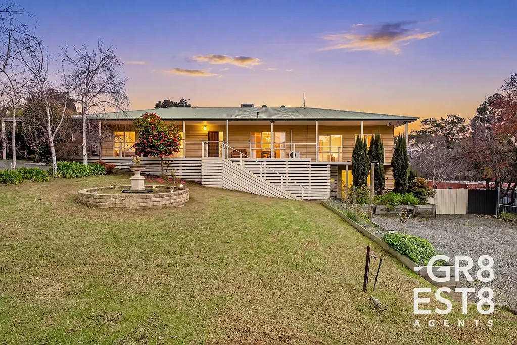 Cranbourne South 4Kwarto Embrace the Rural Lifestyle with Space, Privacy & Endless Potential!!!