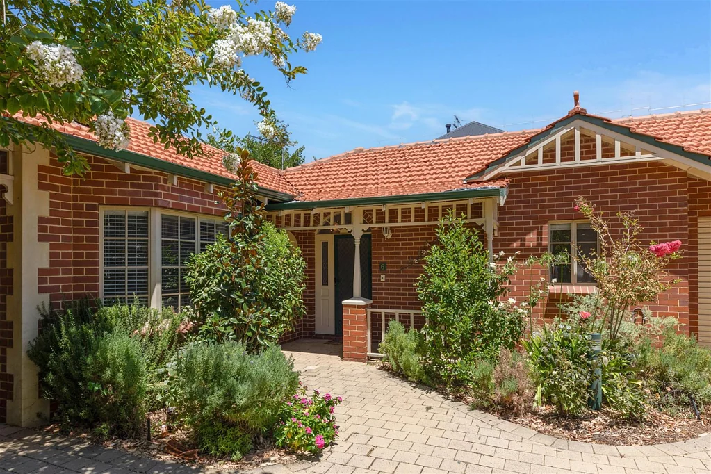 6/8 Philip Road, Dalkeith, WA 6009