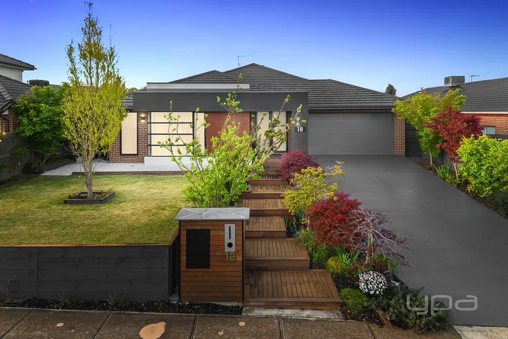 18 Reidy Rise, Harkness, VIC 3337