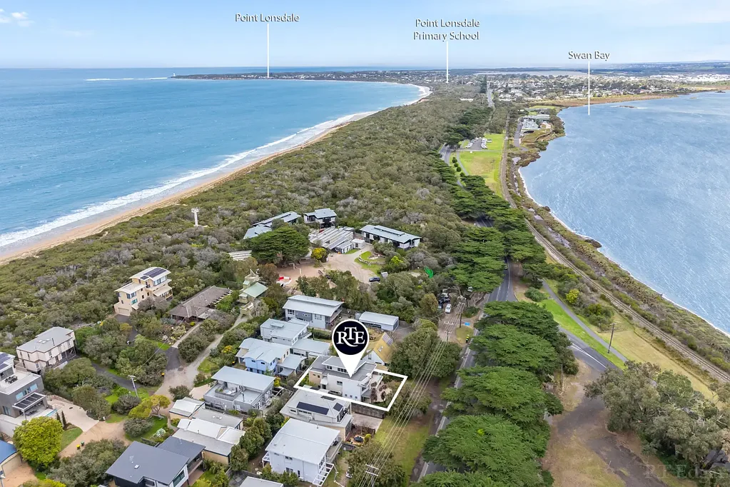 Queenscliff 4ห้องนอน Waterfront Living Without Compromise