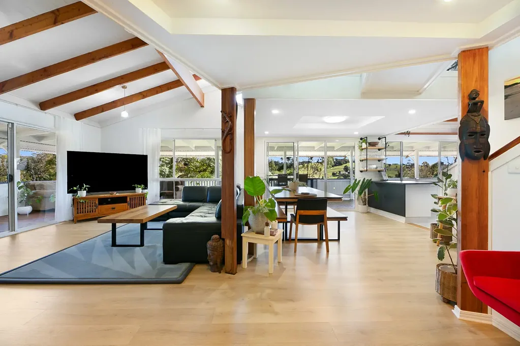 Beechmont 3房  Charming Country Home with Large Shed & Generous Space
