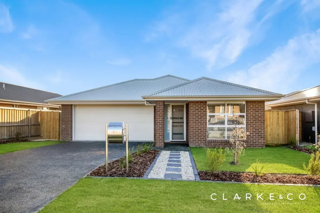 BEAUTIFUL FAMILY HOME IN PRIME CHISHOLM LOCATION!