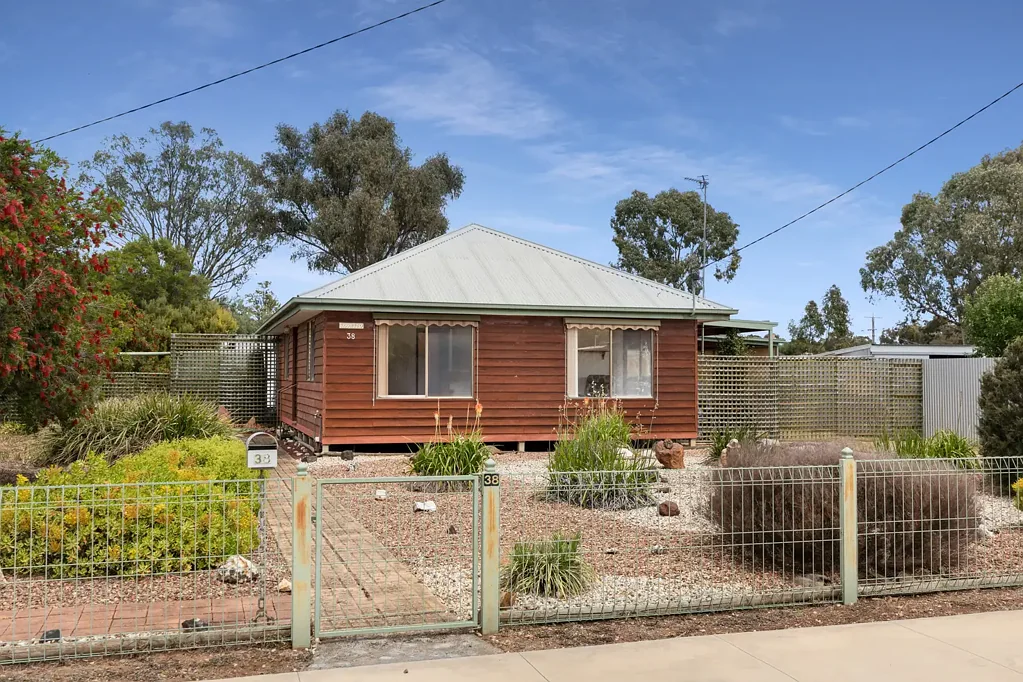38 Belmont Street, Inglewood, VIC 3517