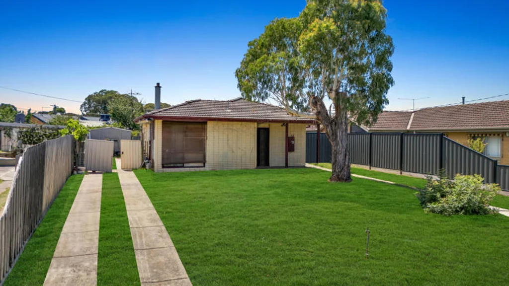 6 Bendoc Court, Meadow Heights, VIC 3048